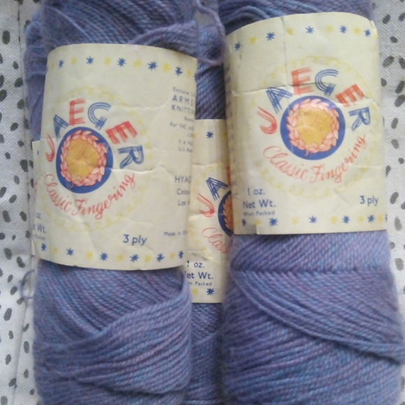 Lot of 5 Skeins of Fingering Yarn - Picture 9 of 11